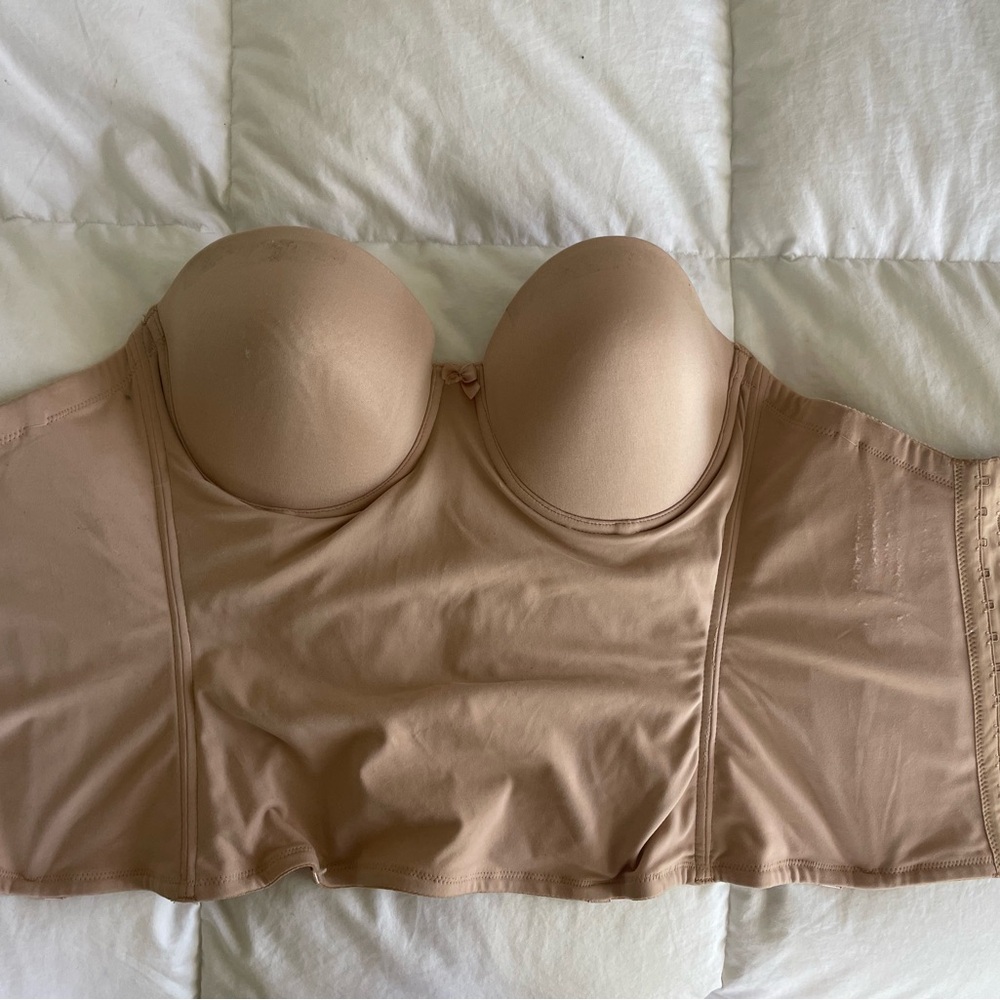 Tag on 34D strapless underwire bra